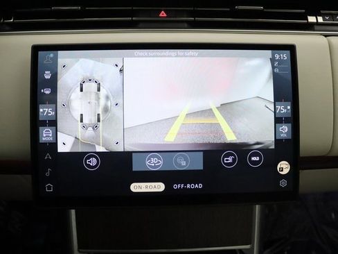 Used 2024 Land Rover Range Rover SE image 7