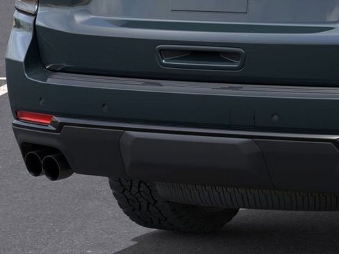 New 2026 Chevrolet Suburban Z71 image 14