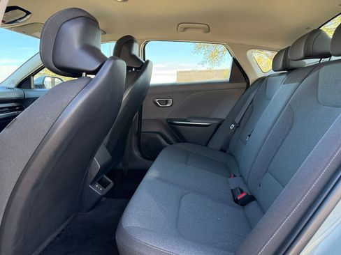Used 2025 Kia K4 LXS image 29