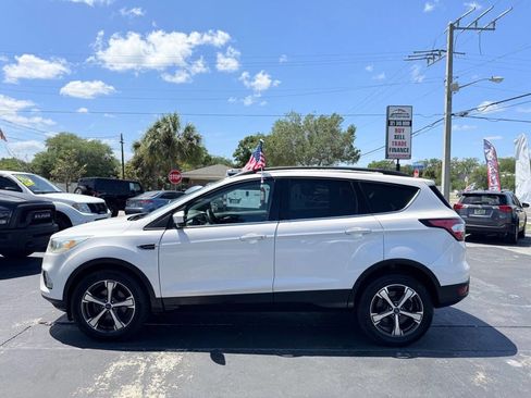 Used 2018 Ford Escape SEL image 4