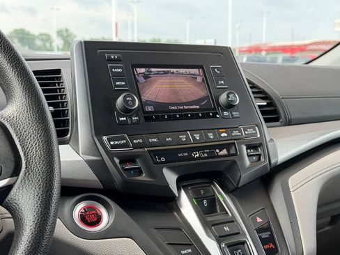 Used 2019 Honda Odyssey LX image 21