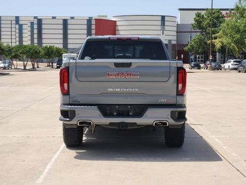 Used 2024 GMC Sierra 1500 AT4 w/ Technology Package AWD/4WD image 6