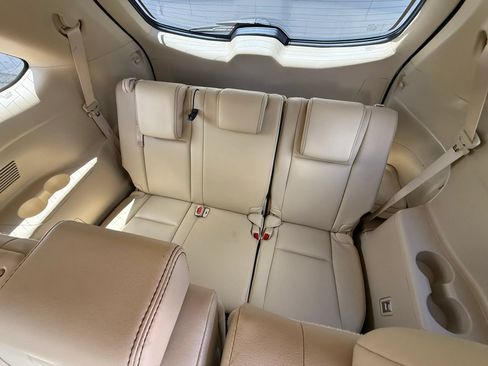 Used 2017 Toyota Highlander XLE w/ Carpet Mat Package AWD/4WD image 29