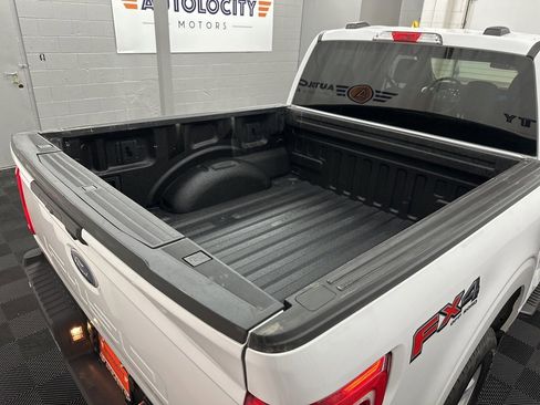 Used 2021 Ford F150 XLT w/ Trailer Tow Package image 11