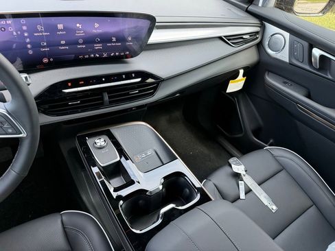 New 2026 Buick Enclave Avenir w/ Super Cruise Package image 29