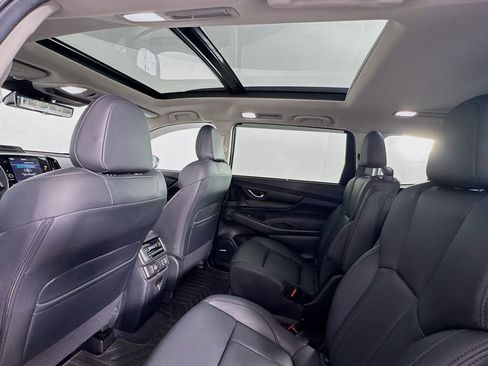 Used 2025 Subaru Ascent Bronze Edition w/ Onyx Package image 19