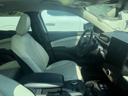 Certified 2023 Ford Mustang Mach-E Premium AWD/4WD image 9