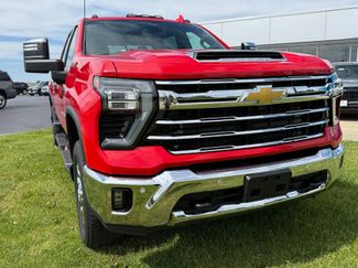 Used 2024 Chevrolet Silverado 3500 LTZ w/ LTZ Plus Package AWD/4WD video 1