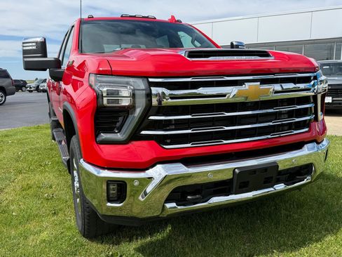 Used 2024 Chevrolet Silverado 3500 LTZ w/ LTZ Plus Package AWD/4WD image 1