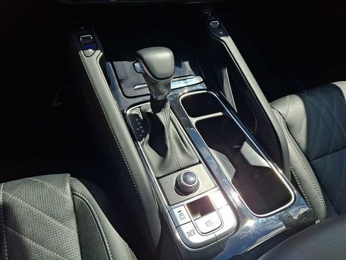 Used 2024 Kia Telluride EX X-Line AWD/4WD image 16