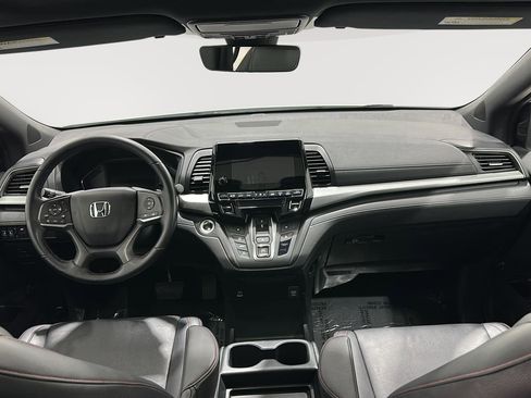 Used 2024 Honda Odyssey Sport image 18