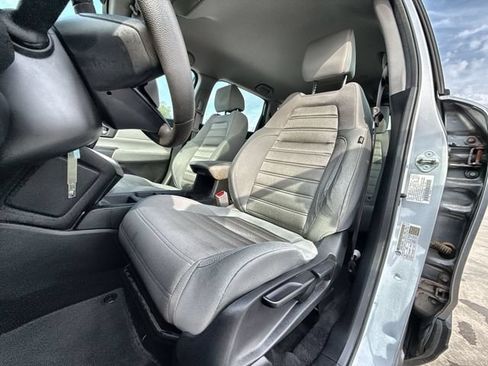 Used 2017 Honda CR-V LX image 11