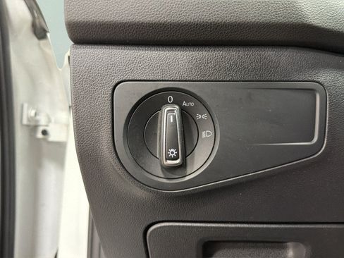 Certified 2023 Volkswagen Tiguan SE R-Line AWD/4WD image 21