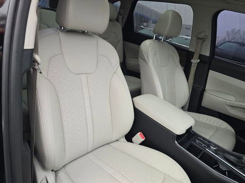 Used 2022 Kia Sorento S w/ Panoramic Sunroof Package image 26