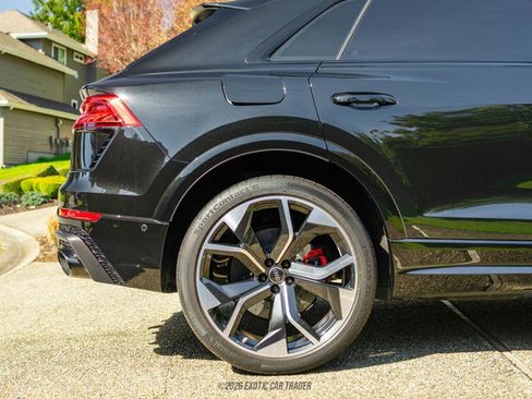 Used 2023 Audi RS Q8 AWD/4WD image 10