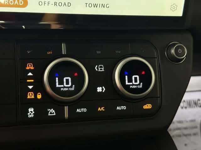 New 2026 Land Rover Defender 110 Trophy Edition AWD/4WD image 35