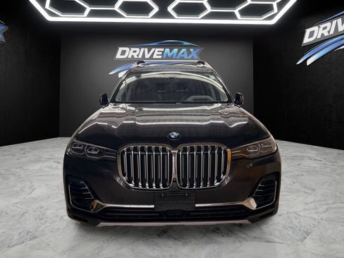 Used 2019 BMW X7 xDrive50i w/ Cold Weather Package AWD/4WD image 2