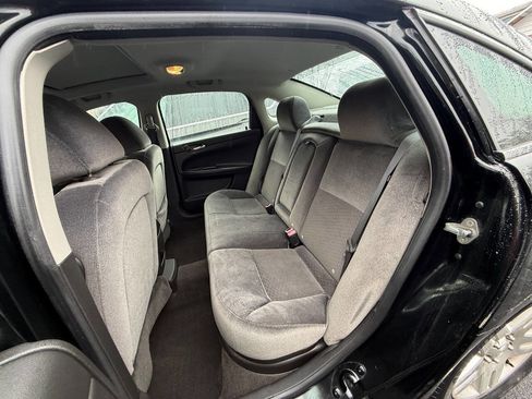 Used 2014 Chevrolet Impala LT w/ LT Sunroof Package image 18