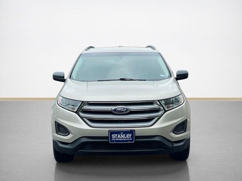 Used 2017 Ford Edge SE w/ Cargo Accessory Package FWD image 4