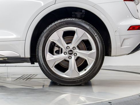 Used 2021 Audi Q5 Prestige image 44