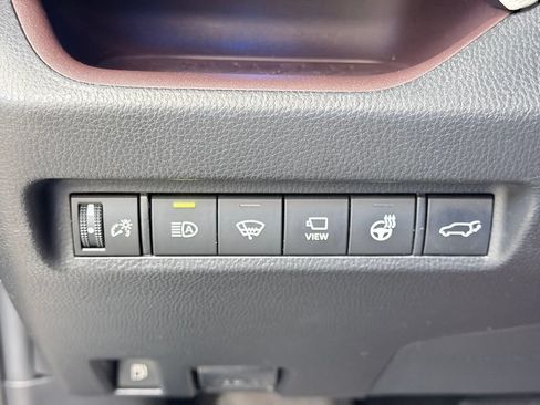 Used 2021 Toyota RAV4 Limited AWD/4WD image 41