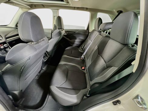 Used 2023 Subaru Forester Premium AWD/4WD image 24
