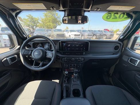 Used 2026 Jeep Gladiator Rubicon AWD/4WD image 22