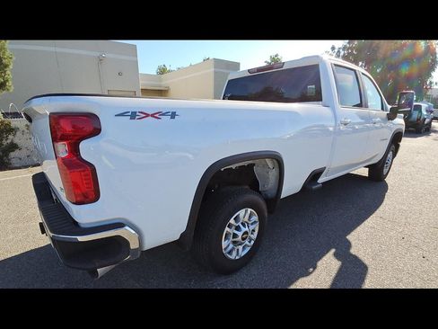 Used 2024 Chevrolet Silverado 2500 LT w/ Convenience Package AWD/4WD image 13
