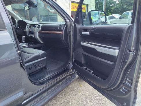 Used 2021 Toyota Tundra Limited image 18