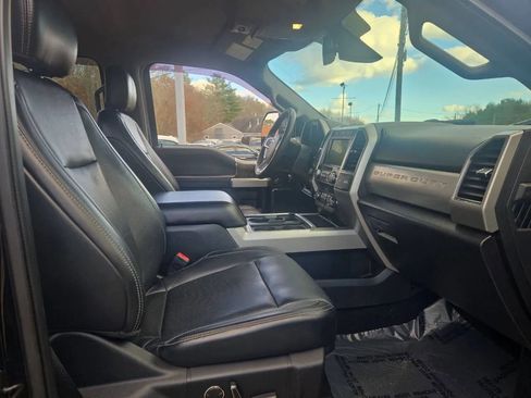 Used 2019 Ford F250 Lariat w/ Lariat Ultimate Package image 8