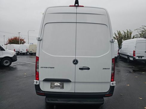 New 2025 Mercedes-Benz Sprinter 2500 image 4