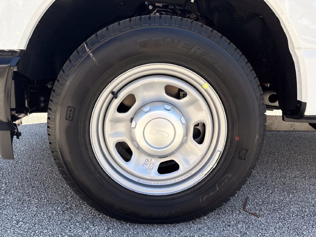 New 2026 Ford F350 XL w/ 360-Degree Camera Package RWD image 14