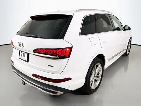 Used 2023 Audi Q7 3.0T Premium Plus w/ Premium Plus Package AWD/4WD image 5