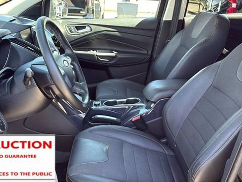 Used 2013 Ford Escape Titanium w/ Class II Trailer Tow Pkg FWD image 11