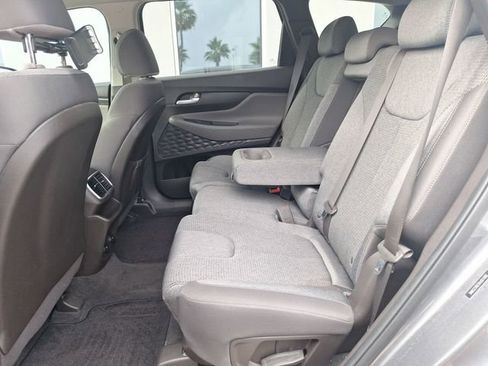 Used 2019 Hyundai Santa Fe SE FWD image 15