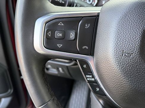 Used 2025 RAM 1500 Big Horn AWD/4WD image 23