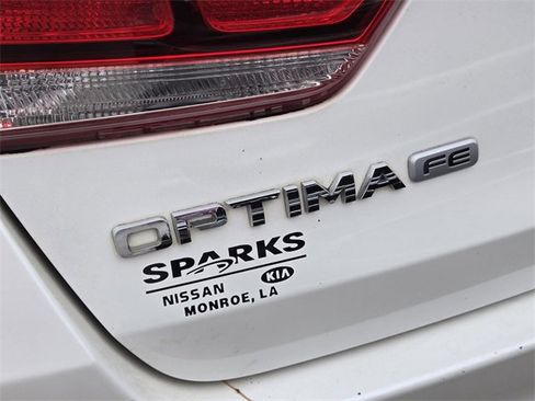 Used 2016 Kia Optima LX image 7