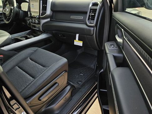 New 2026 RAM 1500 2WD Crew Cab image 7