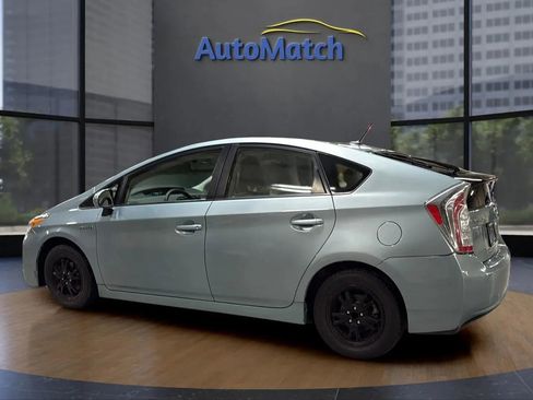 Used 2015 Toyota Prius Three image 7