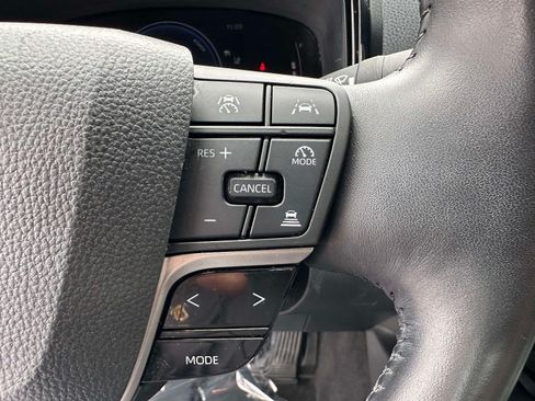 Used 2025 Toyota Camry LE w/ Convenience Package FWD image 13