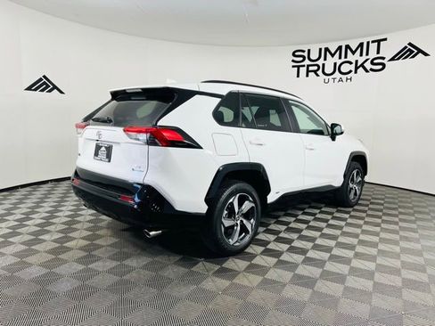 Used 2025 Toyota RAV4 SE AWD/4WD image 5