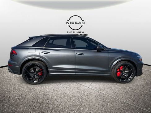 Used 2025 Audi RS Q8 performance image 4