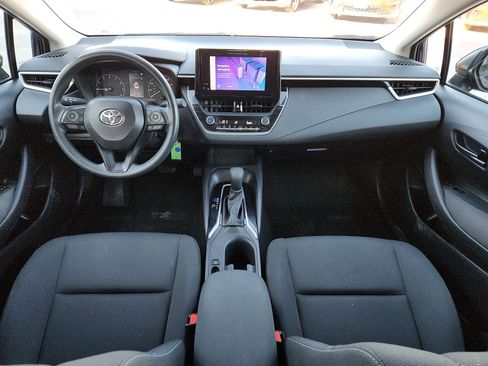 Used 2024 Toyota Corolla LE image 11