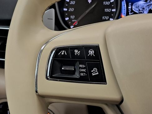 Used 2019 Maserati Levante S image 10