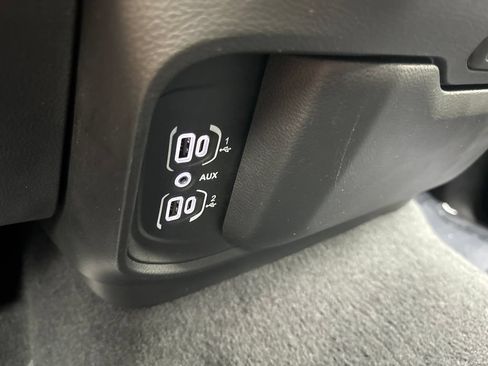 Used 2025 RAM 1500 Big Horn RWD image 70