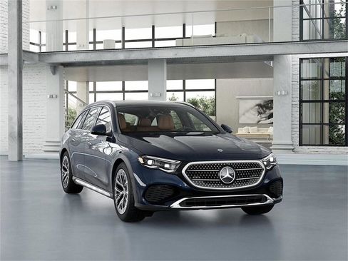 New 2026 Mercedes-Benz E 450 4MATIC All-Terrain Wagon image 9