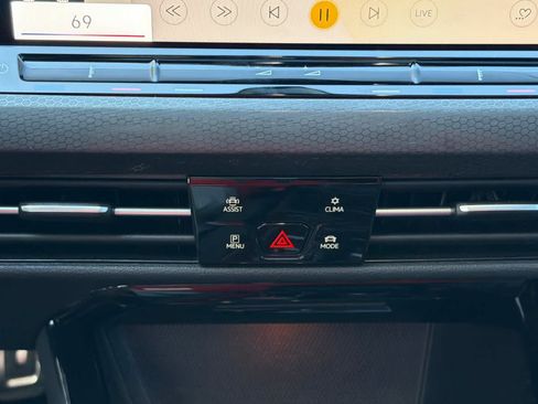 Used 2023 Volkswagen GTI SE FWD image 22