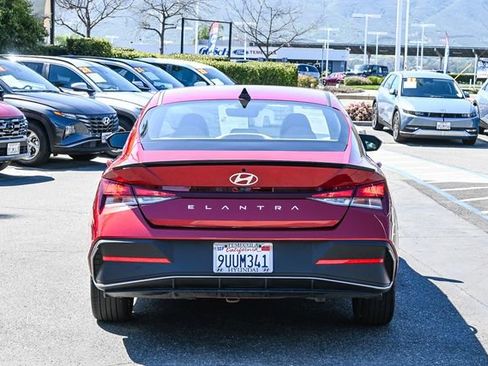 Certified 2025 Hyundai Elantra Sport image 6
