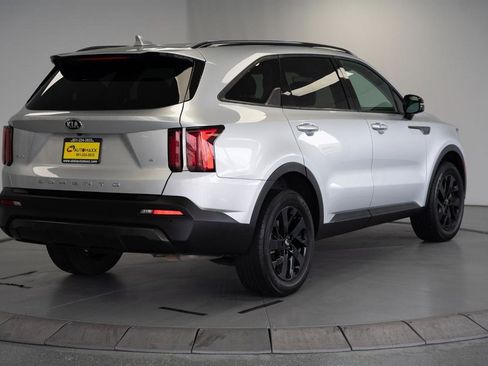 Used 2021 Kia Sorento S AWD/4WD image 7