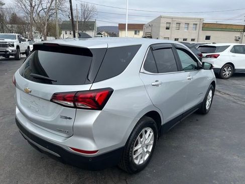 Used 2022 Chevrolet Equinox LT image 3